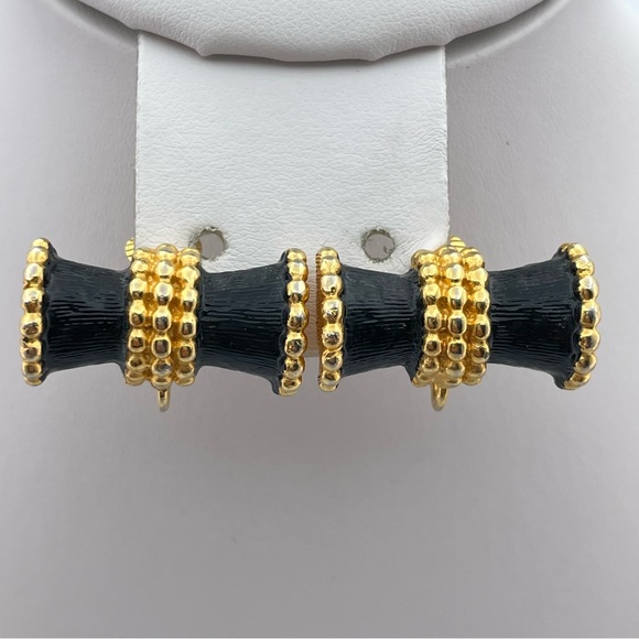 Kenneth Jay Lane Black Enamel Gold Beaded Clip-On Earrings Runway Couture - Picture 3 of 8